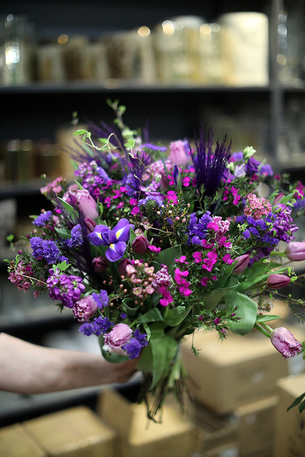 violeti ziedi