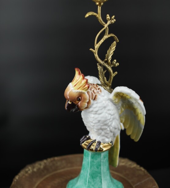 Papagaiļa svečturis